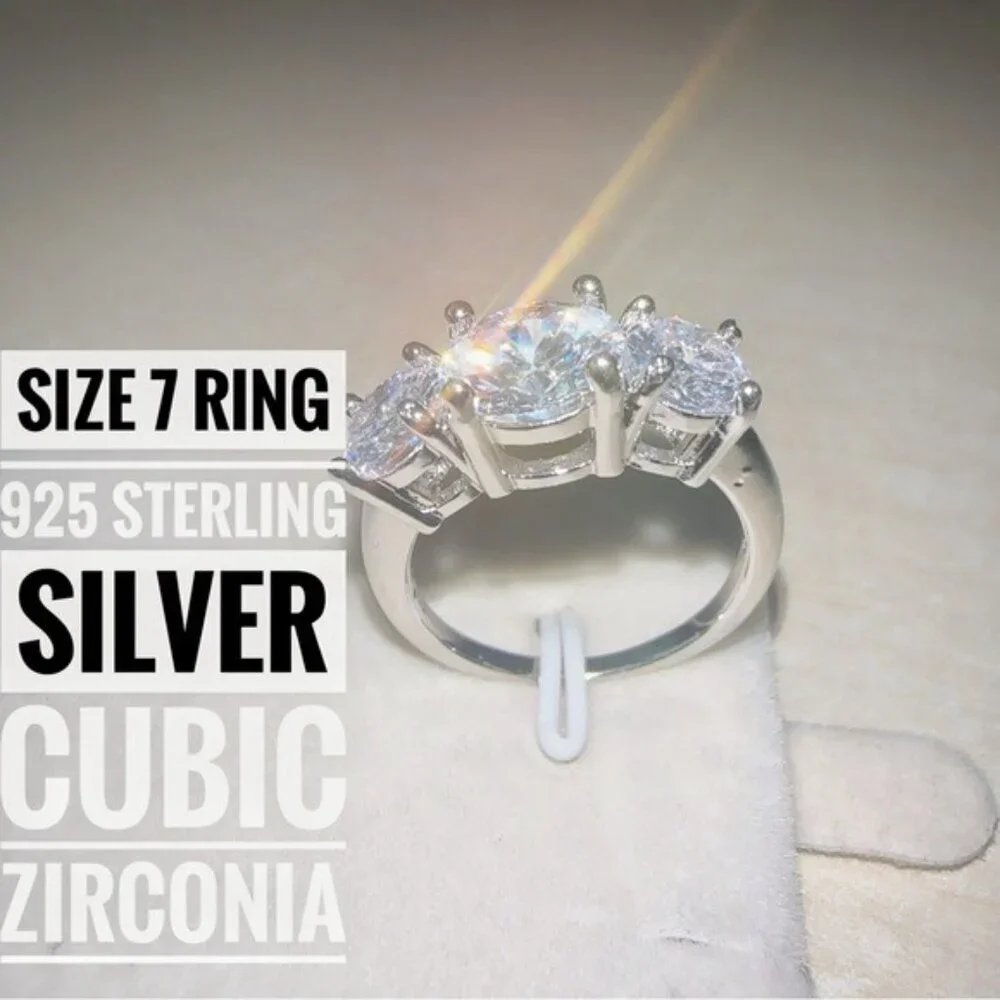 Sterling Silver Cubic Zirconia Ring Size 7